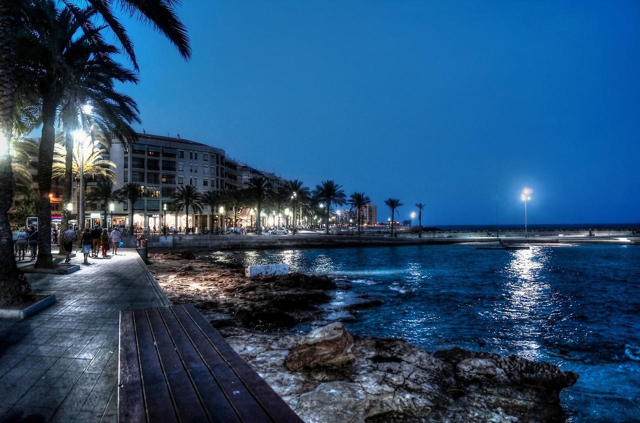 Apartamento Una ventana al mar Torrevieja Exterior foto