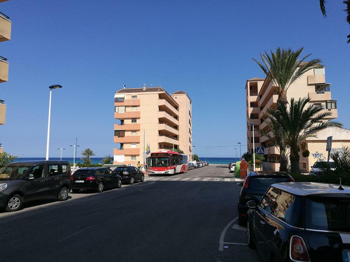 Apartamento Una ventana al mar Torrevieja Exterior foto